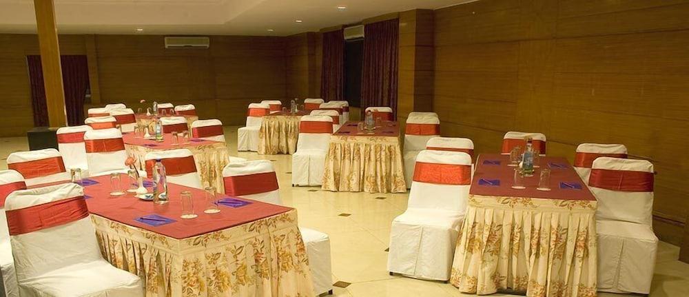Hotel Ramanashree Brunton Bangalore Exterior foto