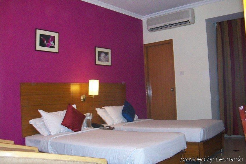 Hotel Ramanashree Brunton Bangalore Habitación foto